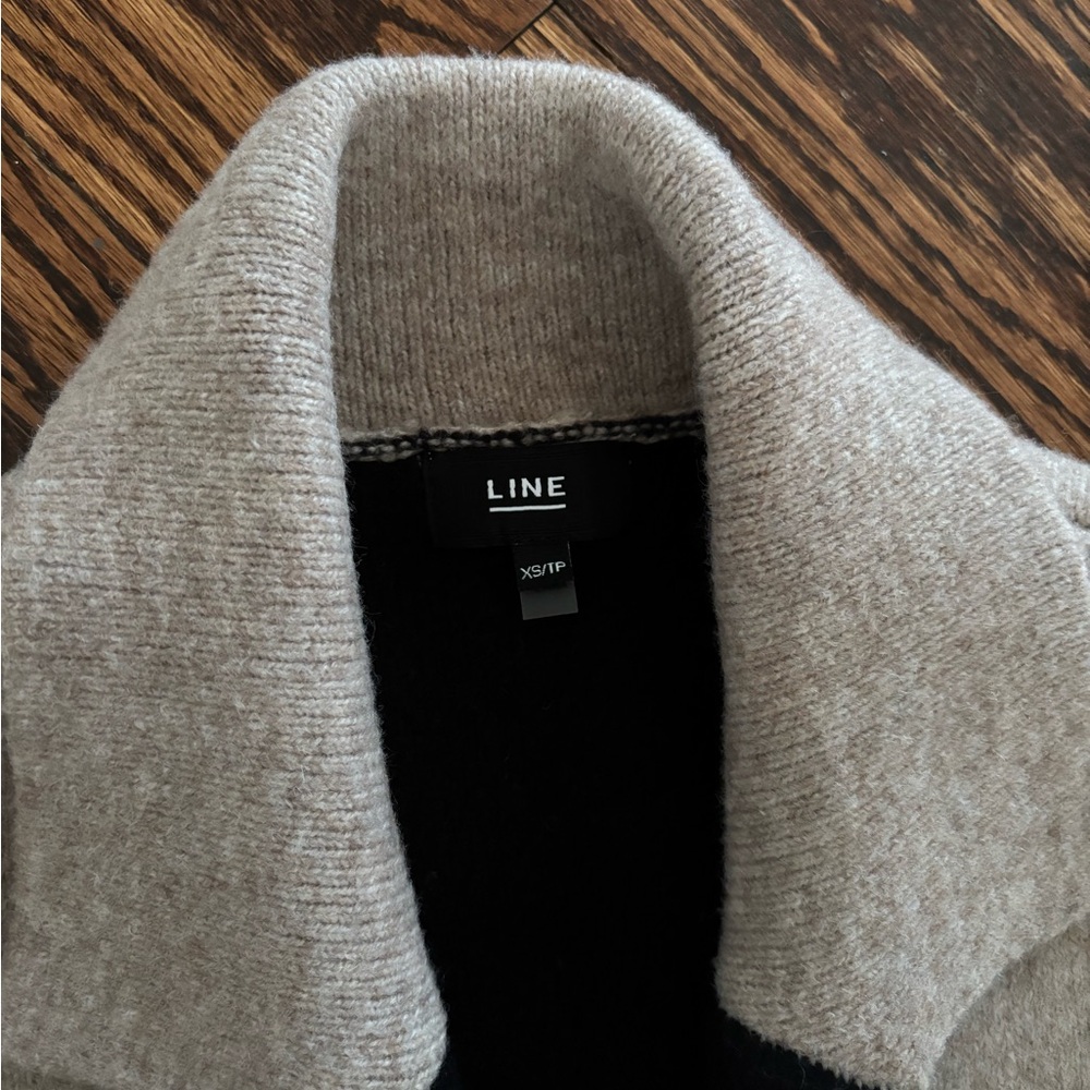 LINE Monet Wrap Coat - Mint Condition - Picture 3 of 3